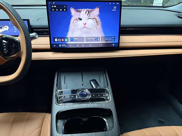 Geely Galaxy Starshine 8 EM-i 2025 2025款 60km EM-i 豪华版