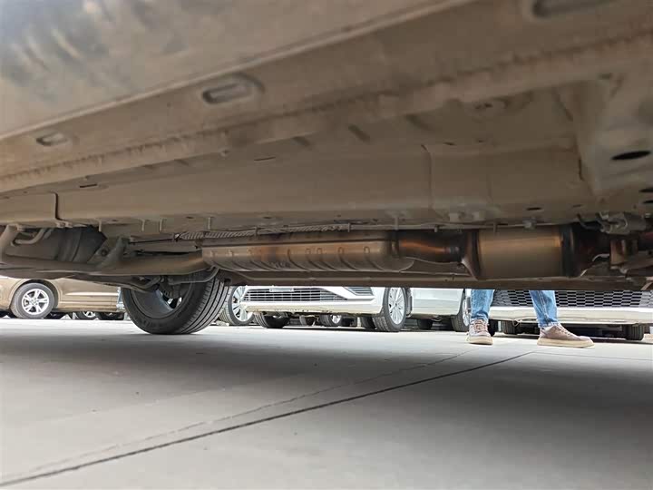 Chery Tiggo 8L 2024 2024款 2.0T 两驱尊贵版 5座