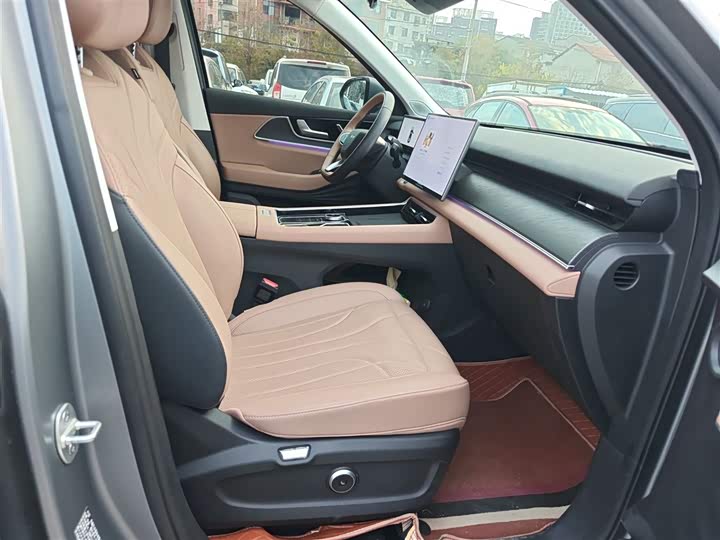 Chery Tiggo 8L 2024 2024款 2.0T 两驱尊贵版 5座