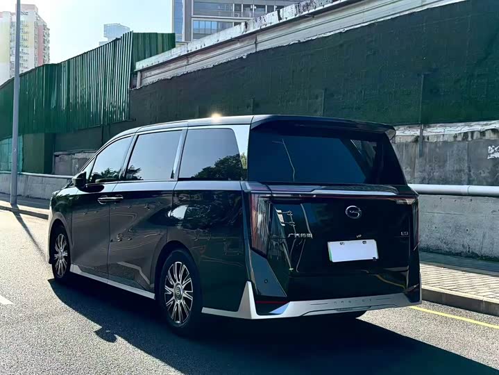 GAC Trumpchi E9 2025 2025款 E9 超级快充 尊享