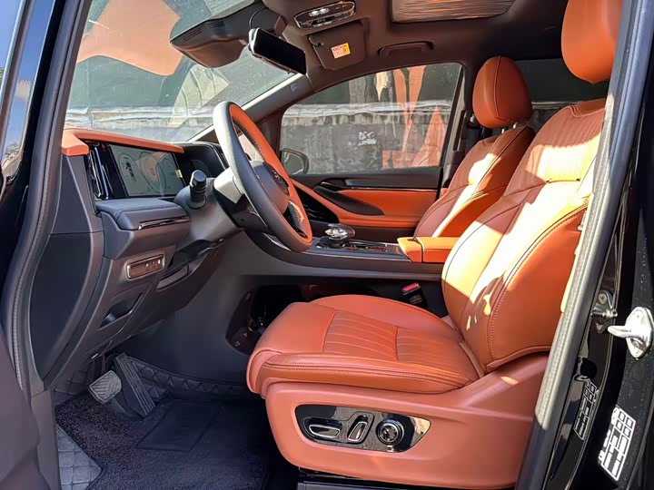 GAC Trumpchi E9 2025 2025款 E9 超级快充 尊享