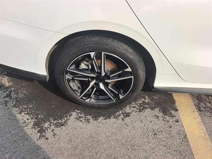 Geely Binrui 2024 2024款 缤瑞COOL 1.5T DCT龙腾版