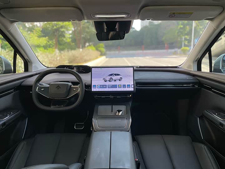 GAC Hyptec HT 2023 2023款 670 后驱特高压版