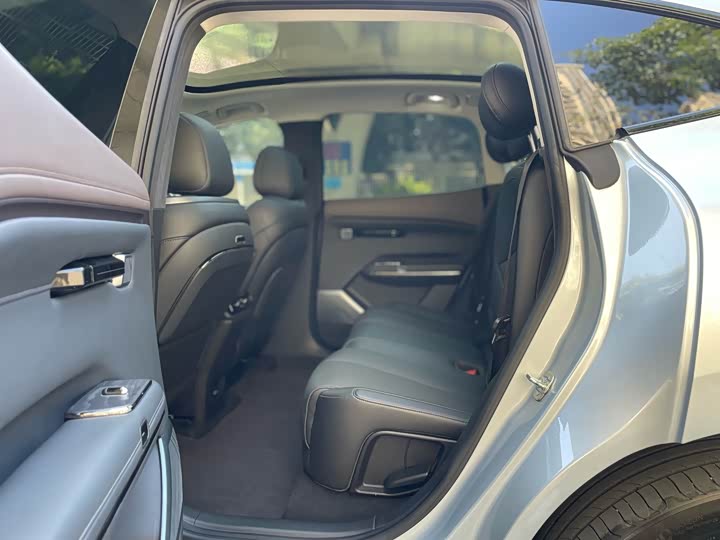 GAC Hyptec HT 2023 2023款 670 后驱特高压版