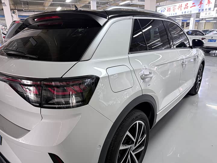 Volkswagen T-Roc 2023 2023款 300TSI DSG两驱辰光版