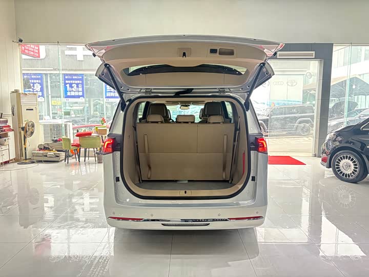 Buick GL8 Hybrid 2025 2025款 陆尚 尊享版 7座