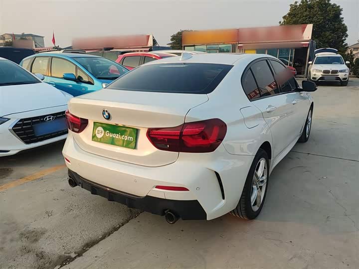 BMW 1 Series 2023 2023款 120i M运动曜夜版
