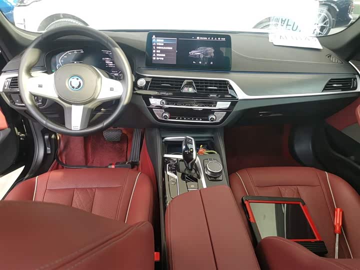 BMW 5 Series Hybrid 2022 2022款 改款 535Le M运动套装