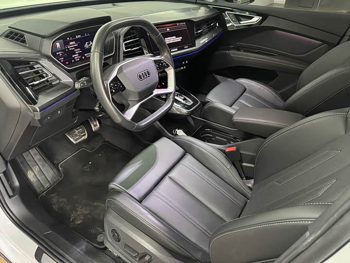 Audi Q4 e-tron 2024 2024款 50 e-tron quattro 创境曜夜版