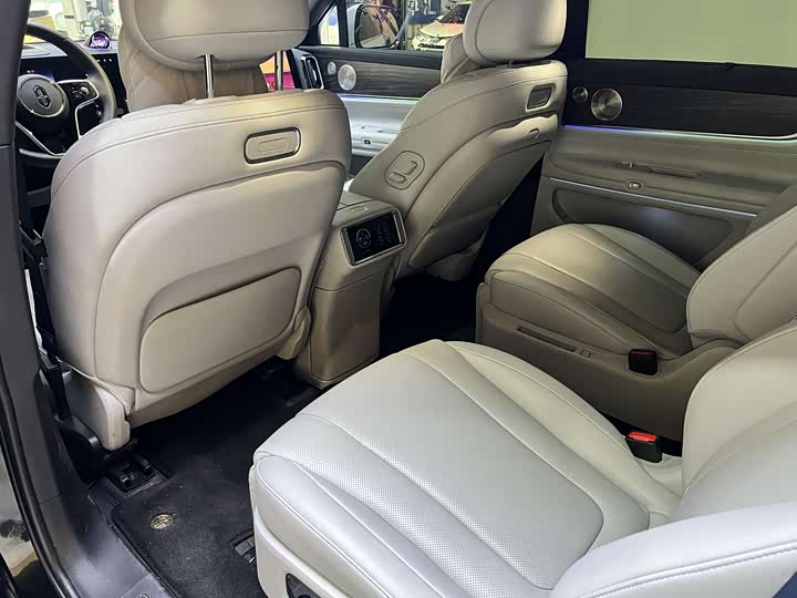 Aito M9 2025 2025款 纯电 Max版 100kWh 6座版