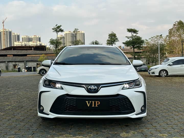 Toyota Corolla 2024 2024款 1.8L 智能电混双擎 精英版