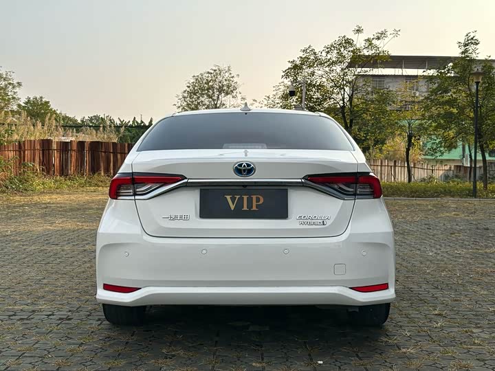 Toyota Corolla 2024 2024款 1.8L 智能电混双擎 精英版