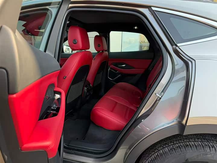 Jaguar E-Pace 2024 2024款 进取运动版 R-DYNAMIC S