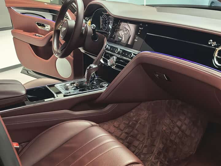 Bentley Flying Spur 2022 2022款 4.0T V8 标准版