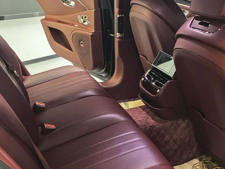 Bentley Flying Spur 2022 2022款 4.0T V8 标准版