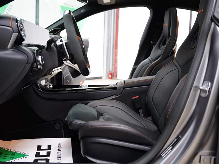 Mercedes-Benz CLA-Class AMG 2024 2024款 AMG CLA 45 S 4MATIC+ 燃擎当道特别版