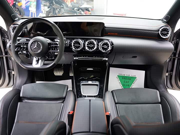 Mercedes-Benz CLA-Class AMG 2024 2024款 AMG CLA 45 S 4MATIC+ 燃擎当道特别版