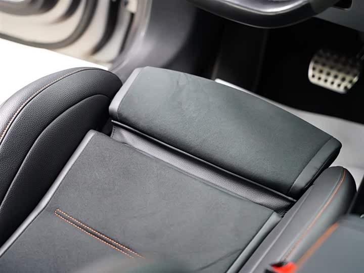 Mercedes-Benz CLA-Class AMG 2024 2024款 AMG CLA 45 S 4MATIC+ 燃擎当道特别版