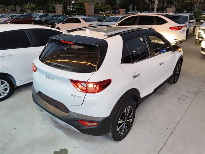 Kia KX1 2021 2021款 1.4L CVT天窗款