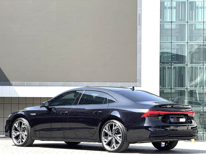 Audi A7L 2024 2024款 45 TFSI quattro S-line 黑武士版