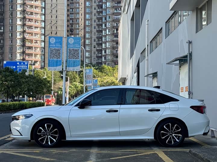 Honda Integra 2023 2023款 240TURBO CVT幻夜·科技版