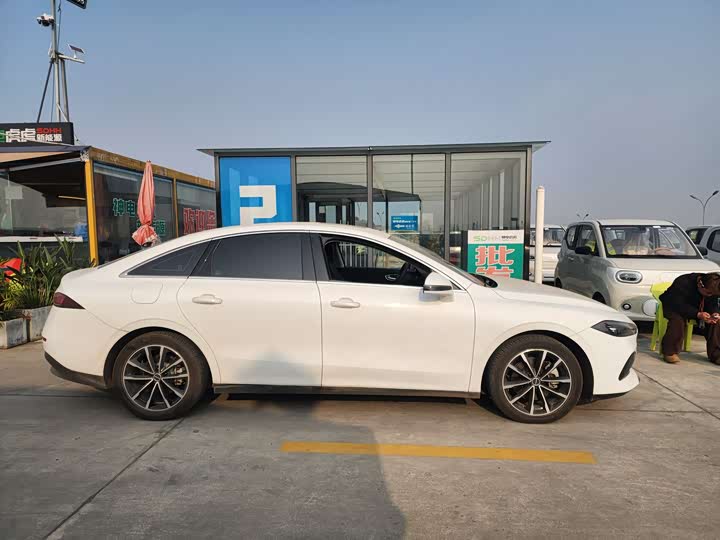 Roewe D7 2025 2025款 DMH 125km 世界冠军版