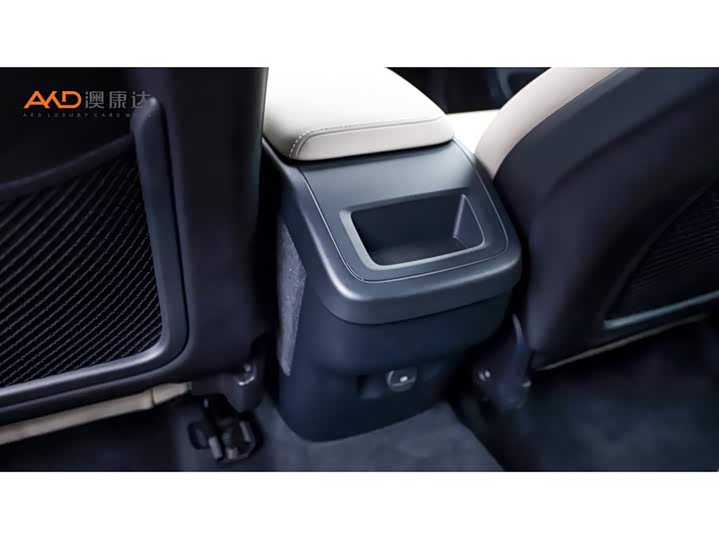 Volvo XC60 2026 2026款 B5 四驱智逸豪华版
