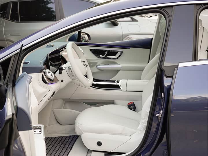 Mercedes-Benz EQE 2025 2025款 500 4MATIC 豪华版