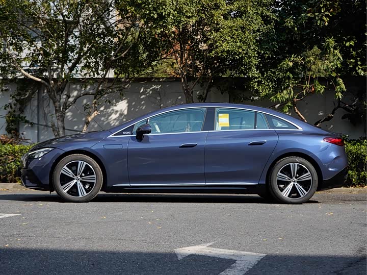 Mercedes-Benz EQE 2025 2025款 500 4MATIC 豪华版