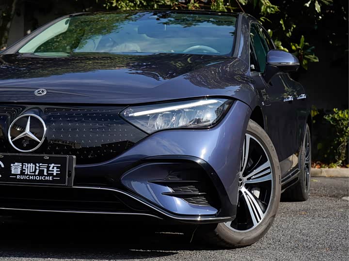 Mercedes-Benz EQE 2025 2025款 500 4MATIC 豪华版