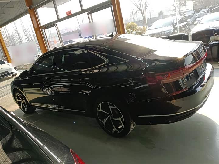 Volkswagen Passat 2025 2025款 出众款 330TSI 星空精英版