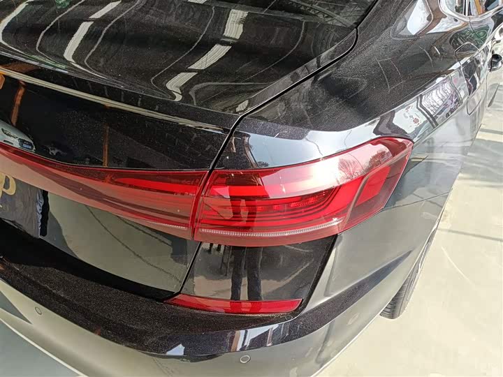 Volkswagen Passat 2025 2025款 出众款 330TSI 星空精英版