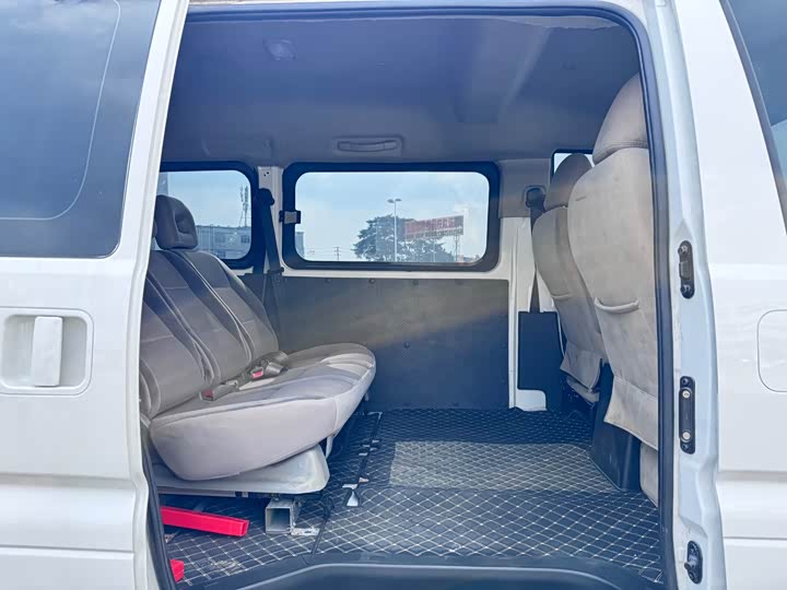 Dongfeng Forthing Lingzhi M5 EV 2023 2023款 乘用版 经典型 5座