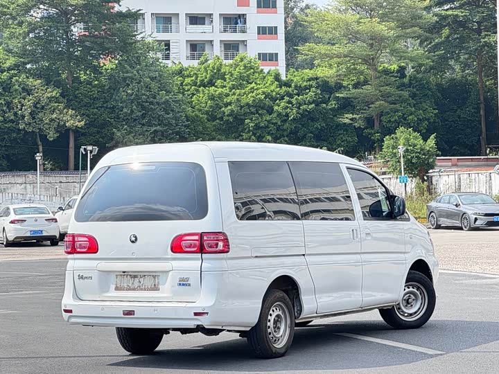 Dongfeng Forthing Lingzhi M5 EV 2023 2023款 乘用版 经典型 5座