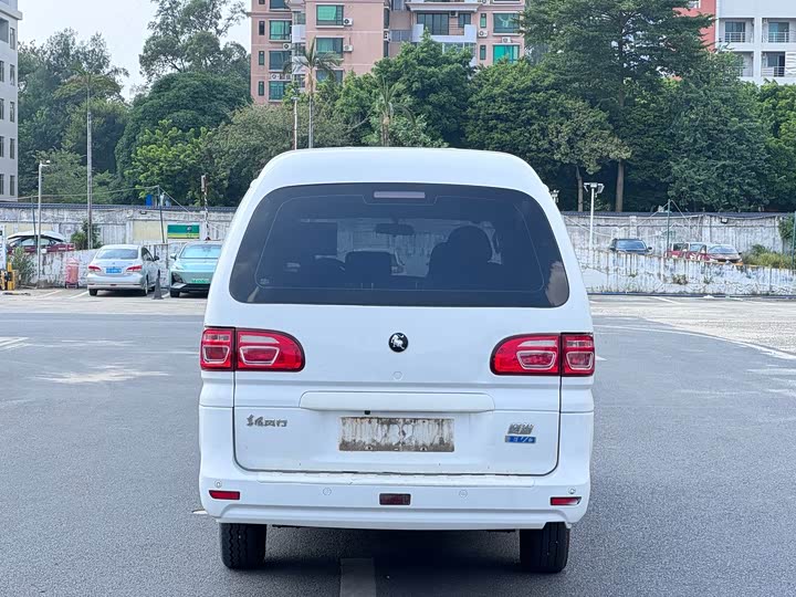 Dongfeng Forthing Lingzhi M5 EV 2023 2023款 乘用版 经典型 5座