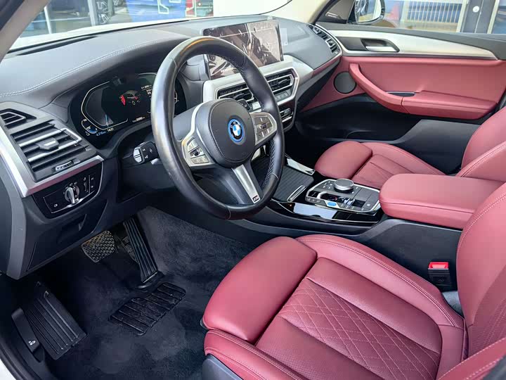 2024 BMW iX3