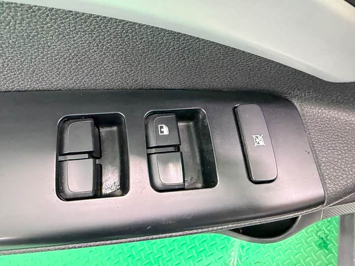 Kia KX1 2021 2021款 1.4L CVT趣享版