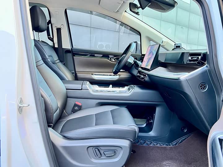 GAC Trumpchi E8 2024 2024款 150km MAX