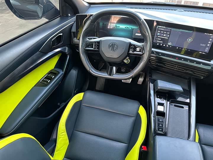 MG Motor One 2022 2022款 α-数智运动系列 1.5T 进阶版