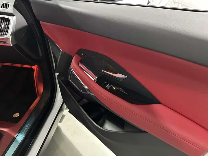 Jaguar E-Pace 2024 2024款 进取运动版 R-DYNAMIC S