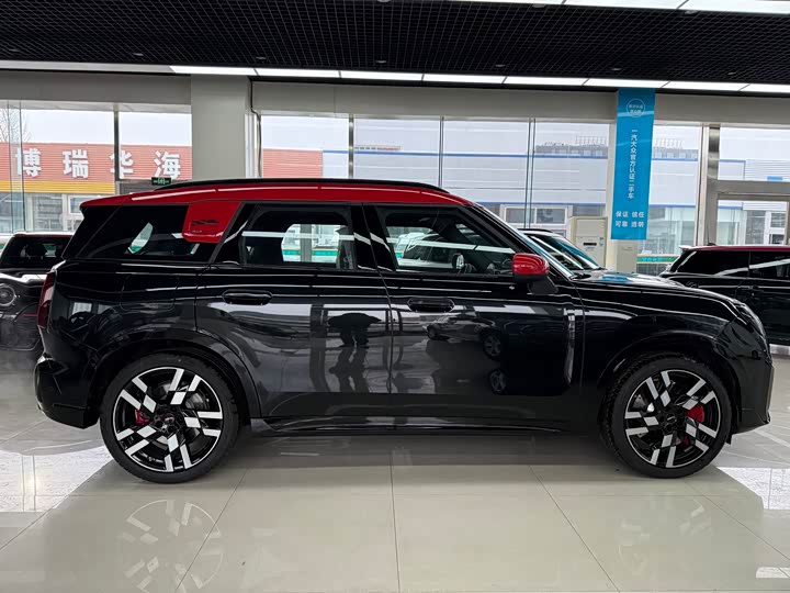 2024 Mini Countryman JCW