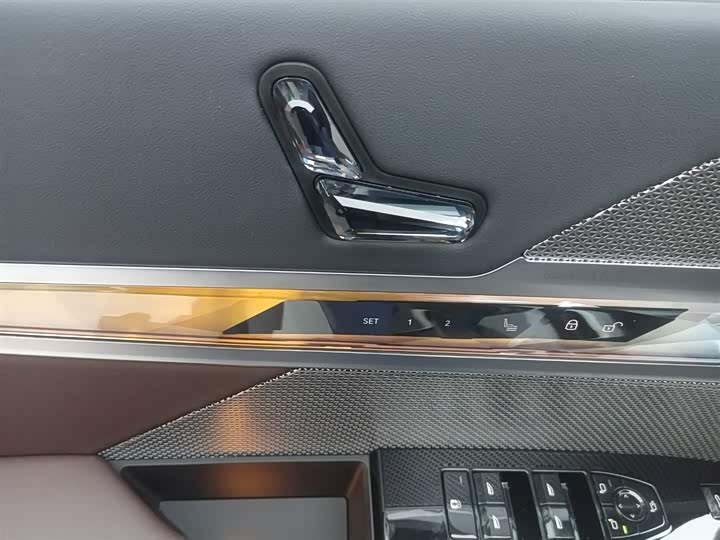 BMW 7 Series 2023 2023款 735Li 豪华套装