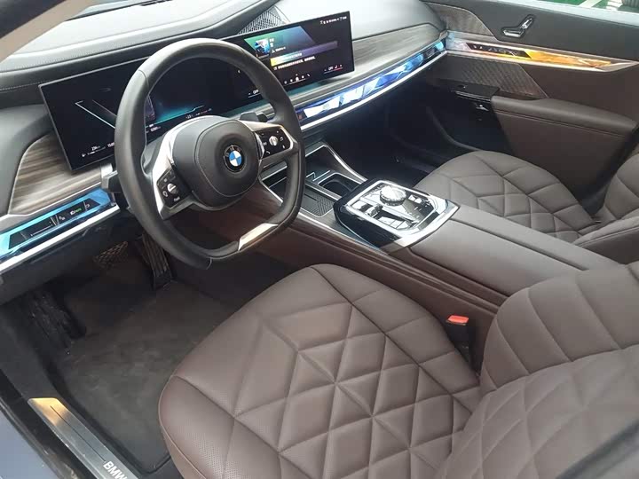 BMW 7 Series 2023 2023款 735Li 豪华套装
