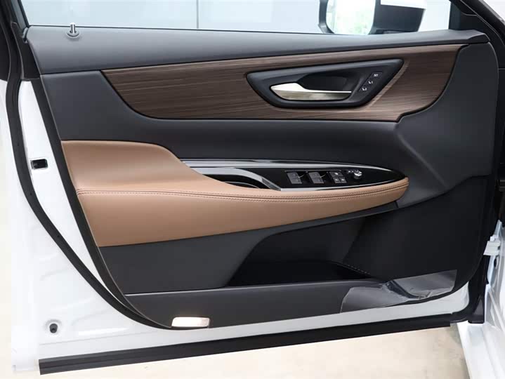 Toyota Crown Sedan 2024 2024款 2.5L 至尊版