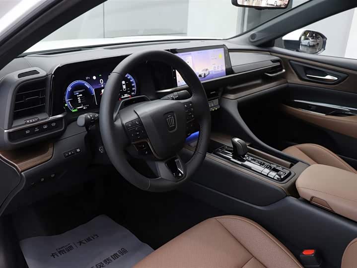 Toyota Crown Sedan 2024 2024款 2.5L 至尊版