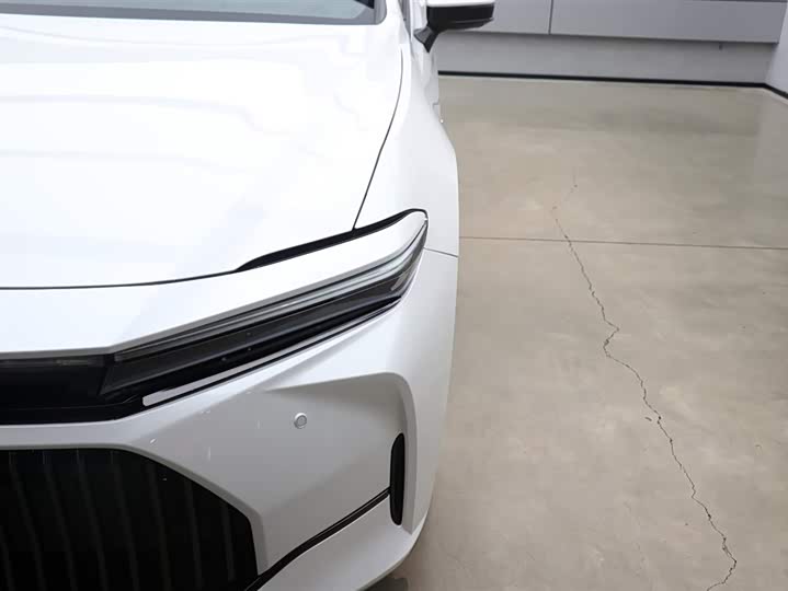 Toyota Crown Sedan 2024 2024款 2.5L 至尊版