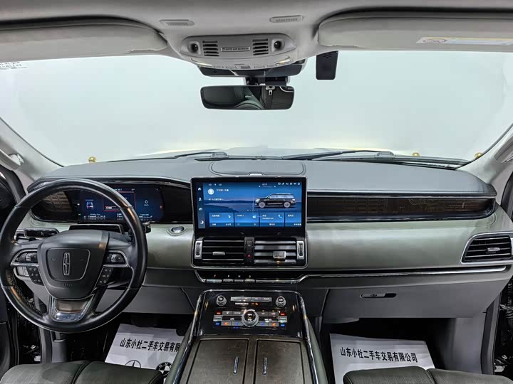 Lincoln Navigator 2022 2022款 3.5T 长轴总统版