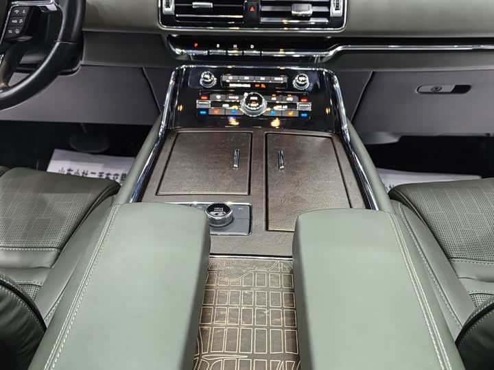 Lincoln Navigator 2022 2022款 3.5T 长轴总统版