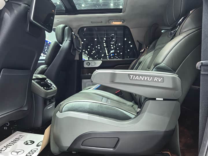 Lincoln Navigator 2022 2022款 3.5T 长轴总统版