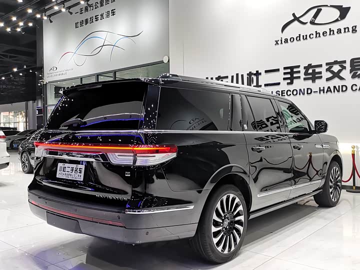 Lincoln Navigator 2022 2022款 3.5T 长轴总统版